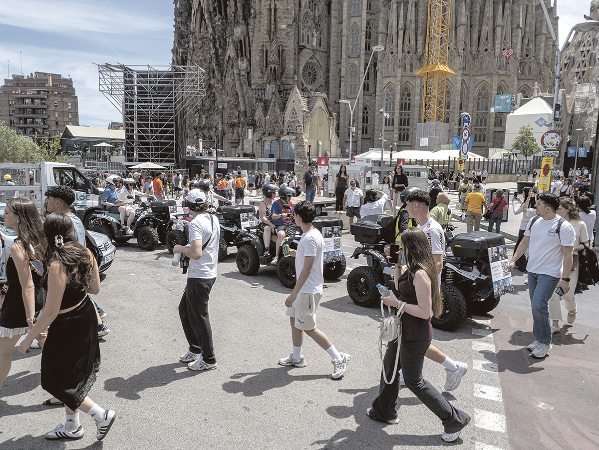 Els barris diuen prou al col·lapse pel turisme