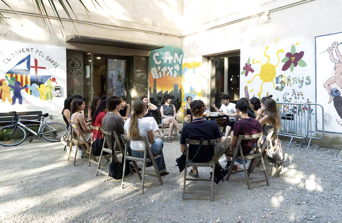 Els casals, models d’autogestió i democràcia